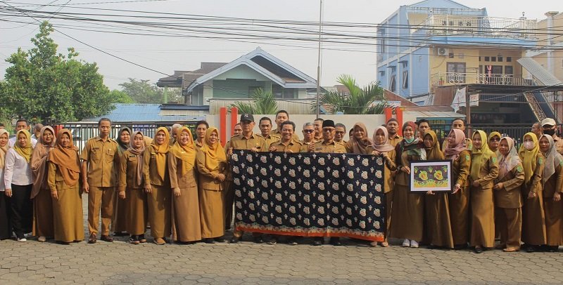 Makna Filosofis Batik Khas Kutai Motif Buah Kuini Be Pira Karya Sekretaris Diskop-UKM Kukar
