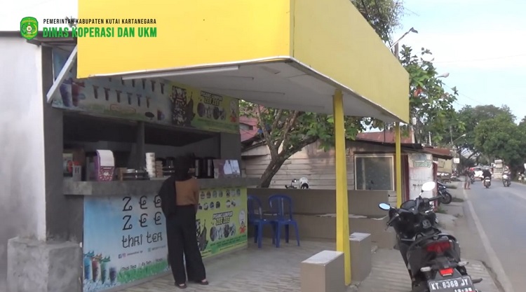 Zee Zee Thaitea Tenggarong Didirikan karena Terinspirasi dari Minuman di Mal