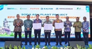 Pupuk Kaltim Tanda Tangan Kontrak EPC: Pabrik Soda Ash Pertama di Indonesia Siap Dibangun