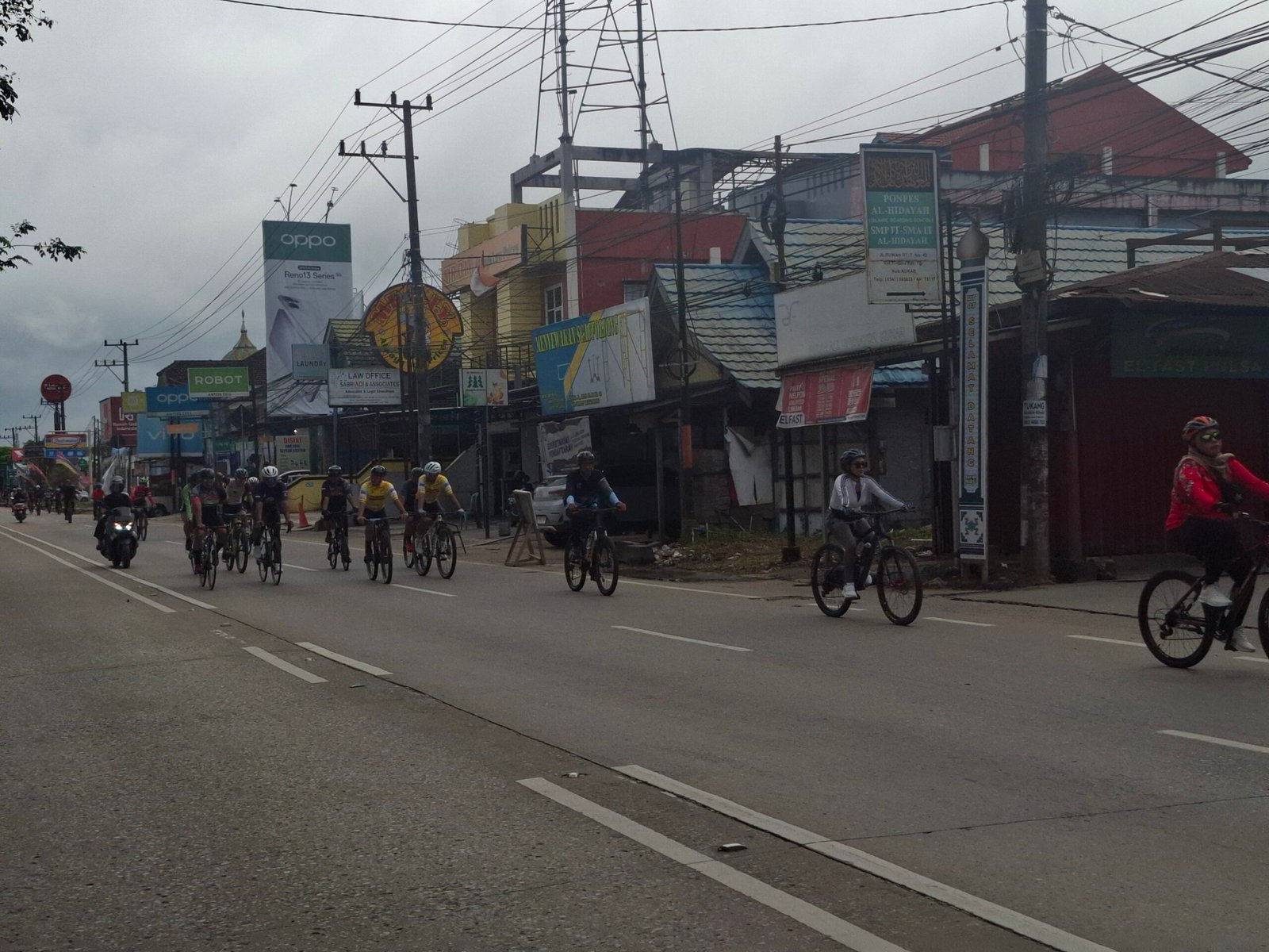 Dispora Kukar Pererat Silaturahmi Komunitas Sepeda Lewat Gowes