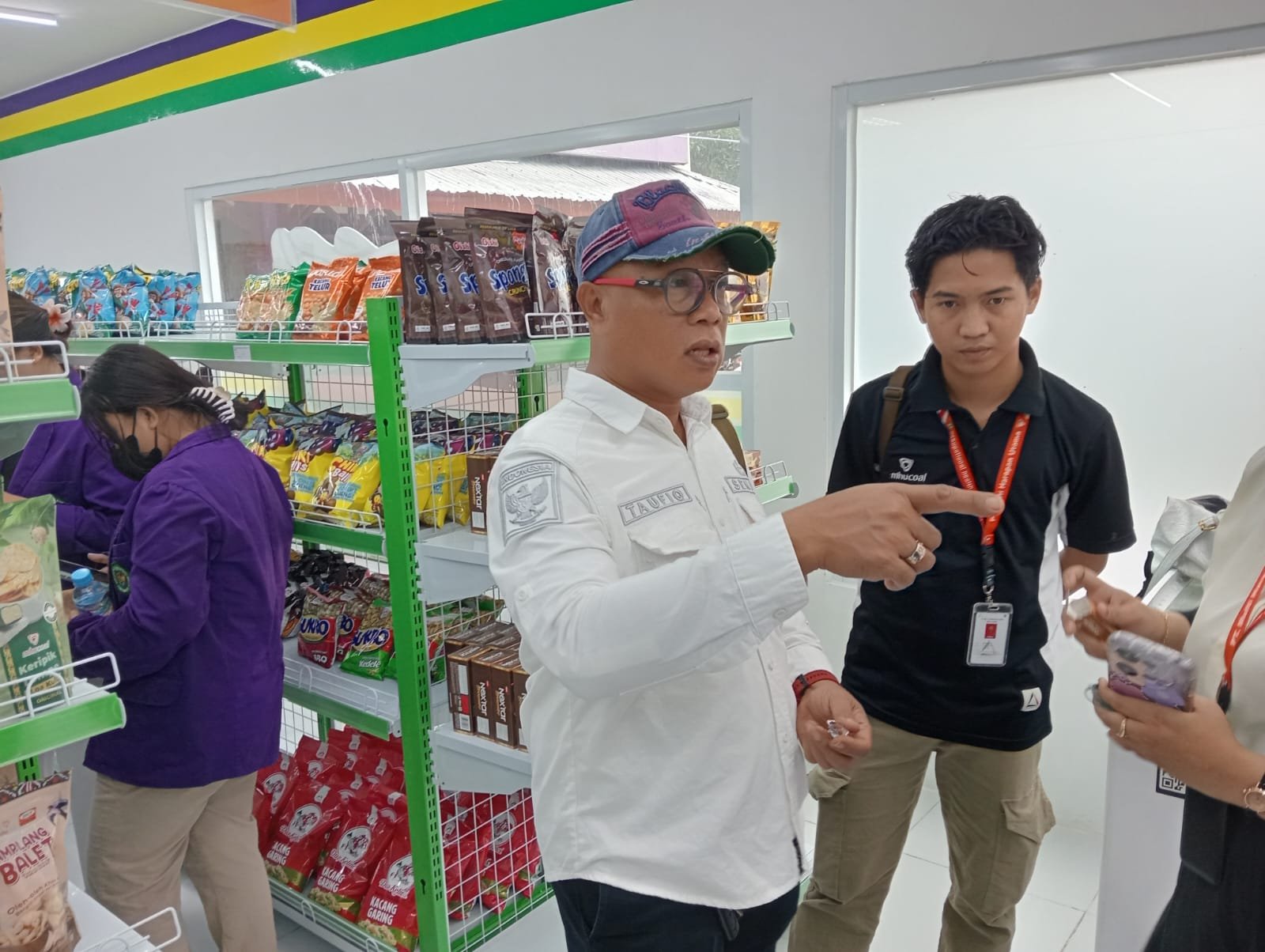 Diskop-UKM Kukar Usulkan PT MHU Buka Gerai Coklat Long Anai di Unikarta Mart