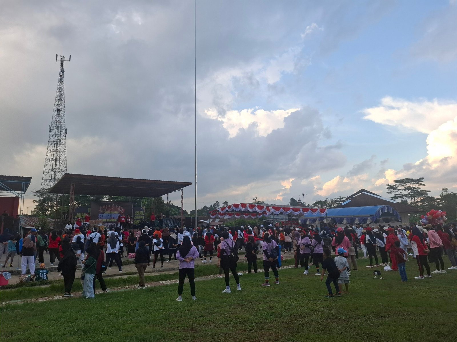KNPI Kukar Bangkit Lewat Jalan Santai Forkompimda dan Senam Jantung Sehat Perdana di Loa Kulu