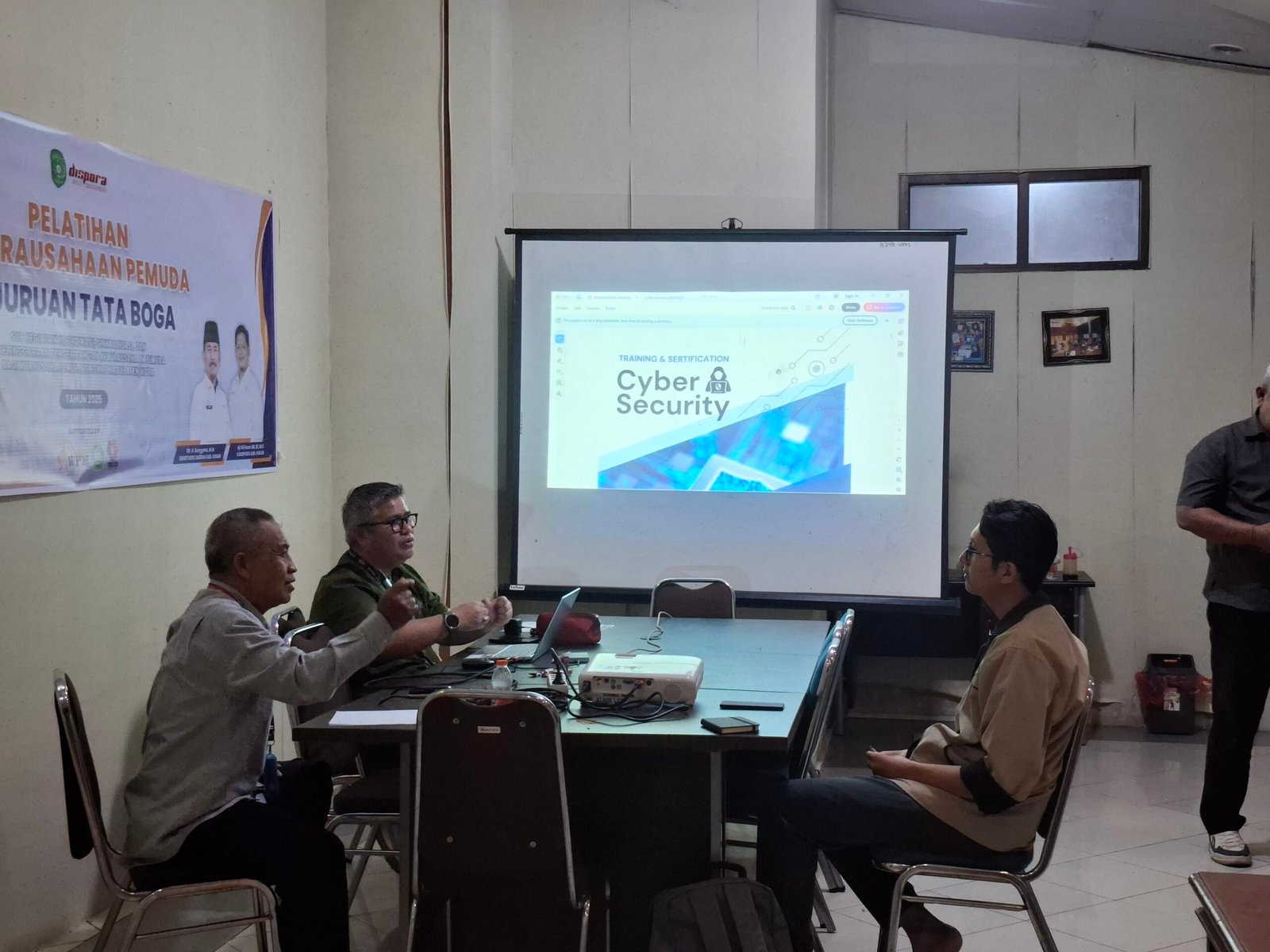 Dispora Kukar Dorong Wirausaha Muda Lewat Program Sekam Sharing