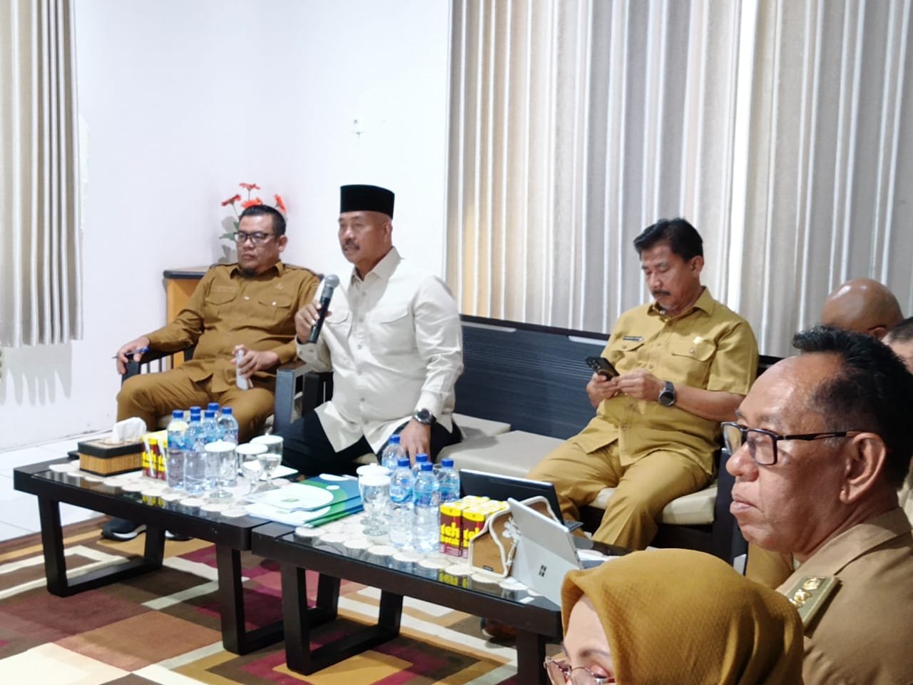 Bupati Edi Evaluasi BUMDes, Sarankan Pengembangan Koperasi Merah Putih